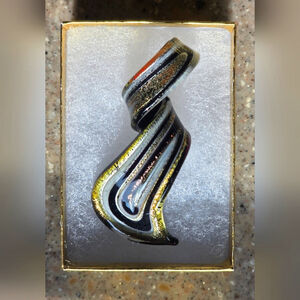 Swirl Glass Pendant Elegant